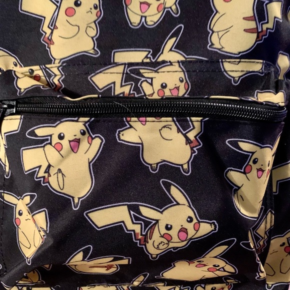 Pokémon Pikachu backpack - Picture 2 of 6